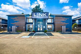 The Link in Dallas, TX - Building Photo - Building Photo