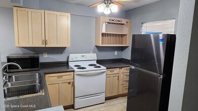 2980 Sir Hamilton Cir in Titusville, FL - Building Photo - Building Photo