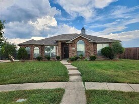1214 Alabama Ct in Murphy, TX - Building Photo