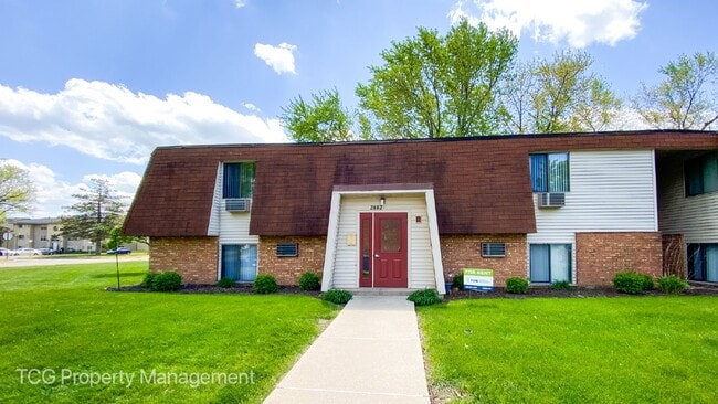 2402 Marquette Rd