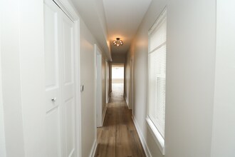 6110 S St Lawrence Ave in Chicago, IL - Building Photo - Building Photo