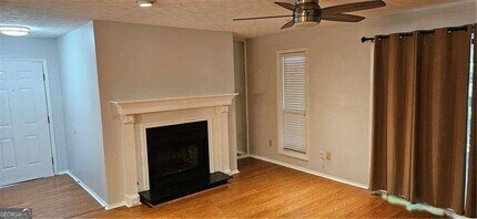 207 Cumberland Ct SE in Smyrna, GA - Building Photo - Building Photo