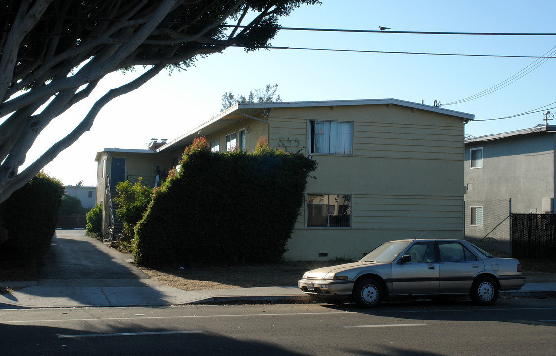 855 Embarcadero Del Mar in Goleta, CA - Building Photo