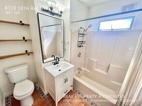 8319 16th Ave NW in Seattle, WA - Building Photo - Building Photo