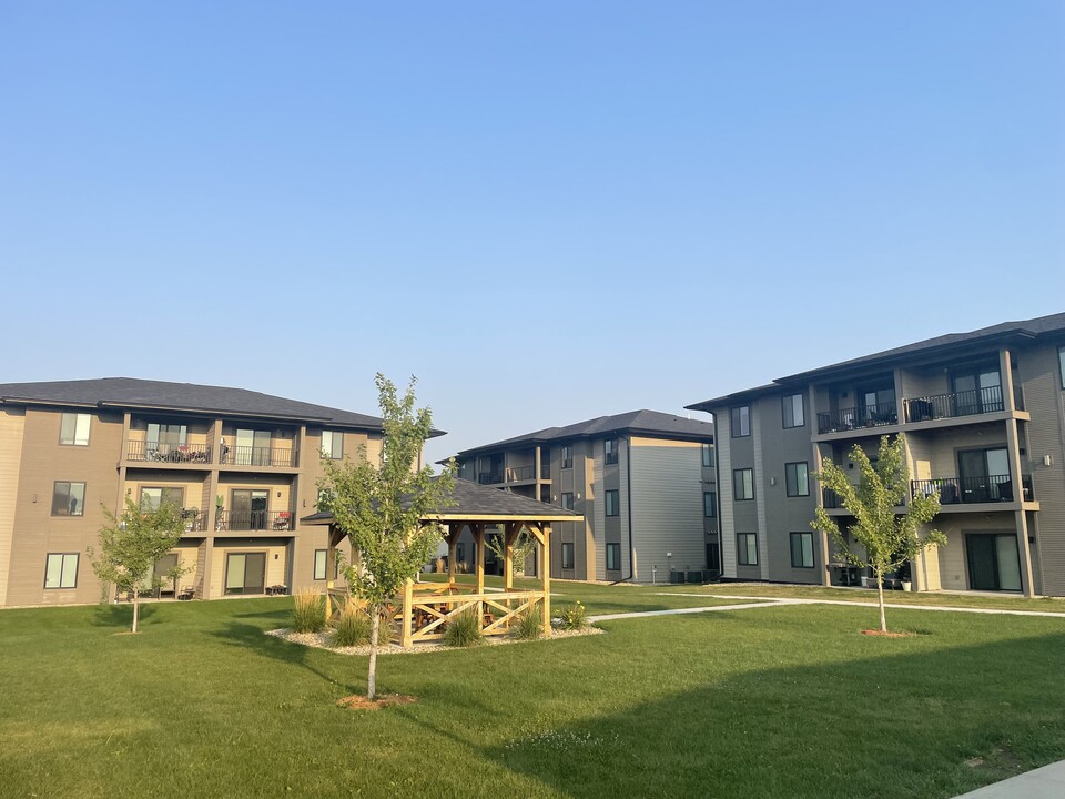 Choicewood Park Apartments in Le Mars, IA - Building Photo