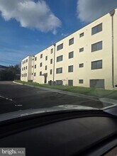 49 W Diamond Ave in Gaithersburg, MD - Building Photo - Building Photo