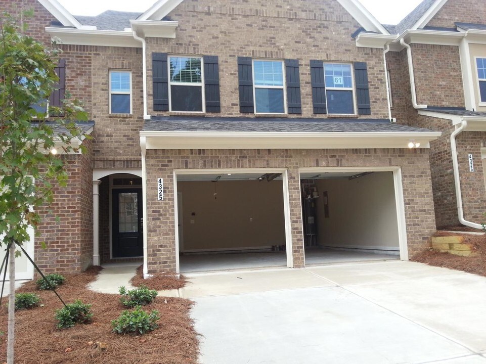 4325 Cedar Bridge Walk in Suwanee, GA - Building Photo