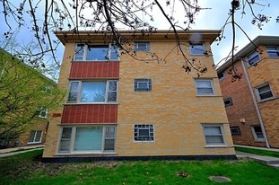 7138-7142 Riverside Dr Apartments