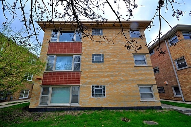 7138-7142 Riverside Dr in Berwyn, IL - Foto de edificio