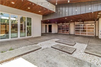 21 Kilgore Ave in McAllen, TX - Building Photo - Building Photo