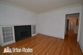 1917 W Winnemac Ave, Unit A05C in Chicago, IL - Building Photo - Building Photo