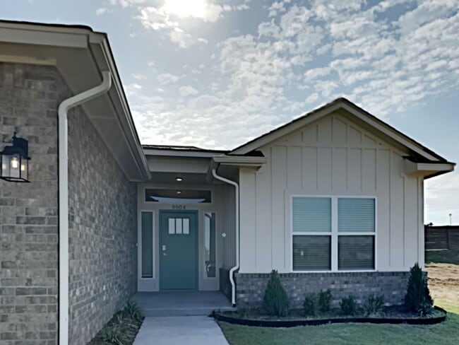 9904 Glover River Dr in Yukon, OK - Building Photo - Building Photo