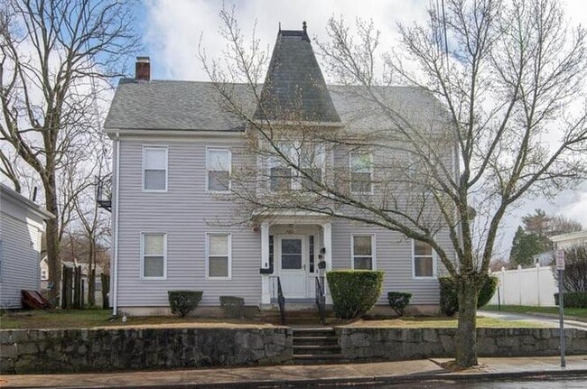 127 Legris Ave, Unit Apt#42ndFloor in West Warwick, RI - Foto de edificio - Building Photo