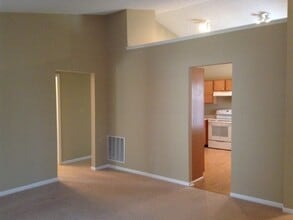 175 Bent Stream Ln in Brownsburg, IN - Foto de edificio - Building Photo