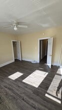 5252 Oakland St in Philadelphia, PA - Building Photo - Building Photo