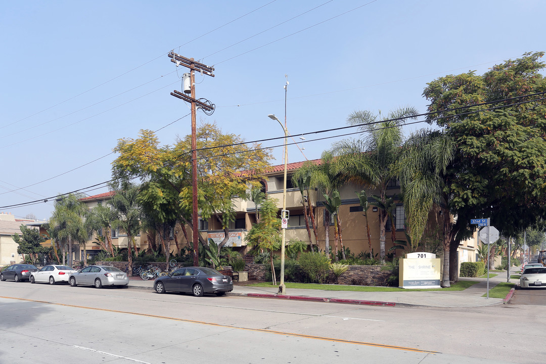 701 W 32nd Street in Los Angeles, CA - Building Photo