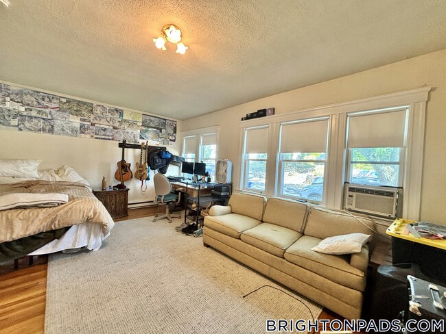 property at 2 Corinne Rd