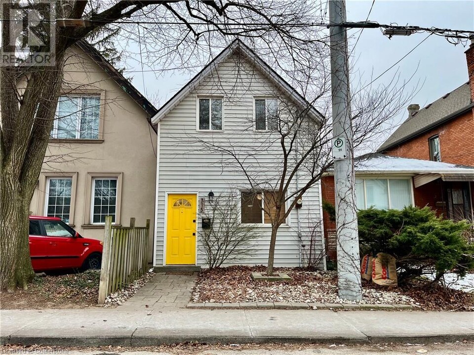 315 Hunter St W in Hamilton, ON - Building Photo