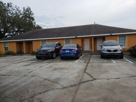 9 3rd St SW, Unit 9 in Fort Meade, FL - Building Photo