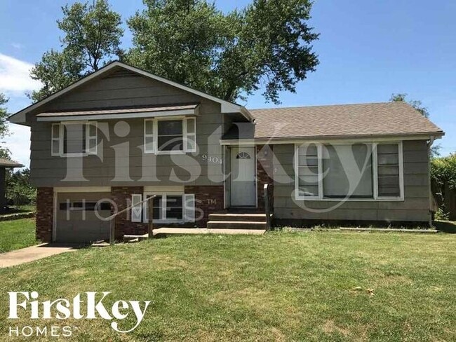 property at 9404 White Ave