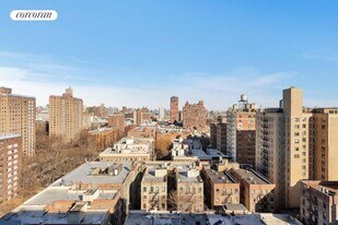 400 Central Prk W in New York, NY - Building Photo