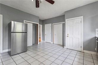 11 Roosevelt St in North Providence, RI - Foto de edificio - Building Photo