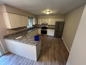 3717 Sunbrook Rd in Madison, WI - Building Photo - Building Photo