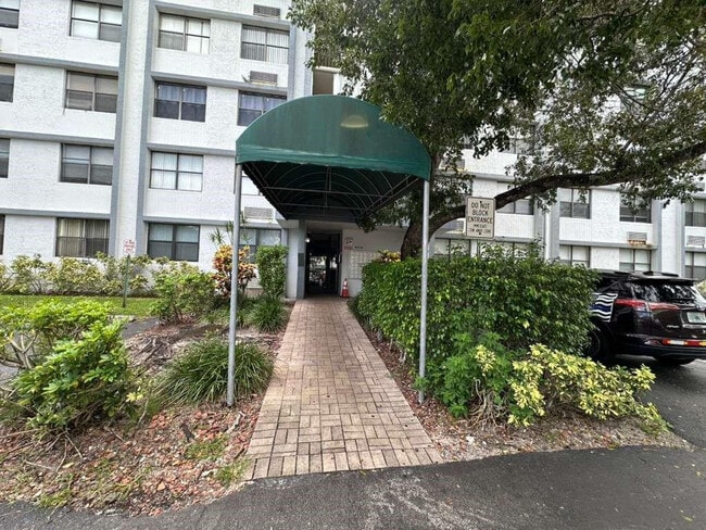 property at 2401 Riverside Dr