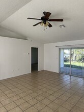2337 Pomeroy Rd in Spring Hill, FL - Building Photo - Building Photo