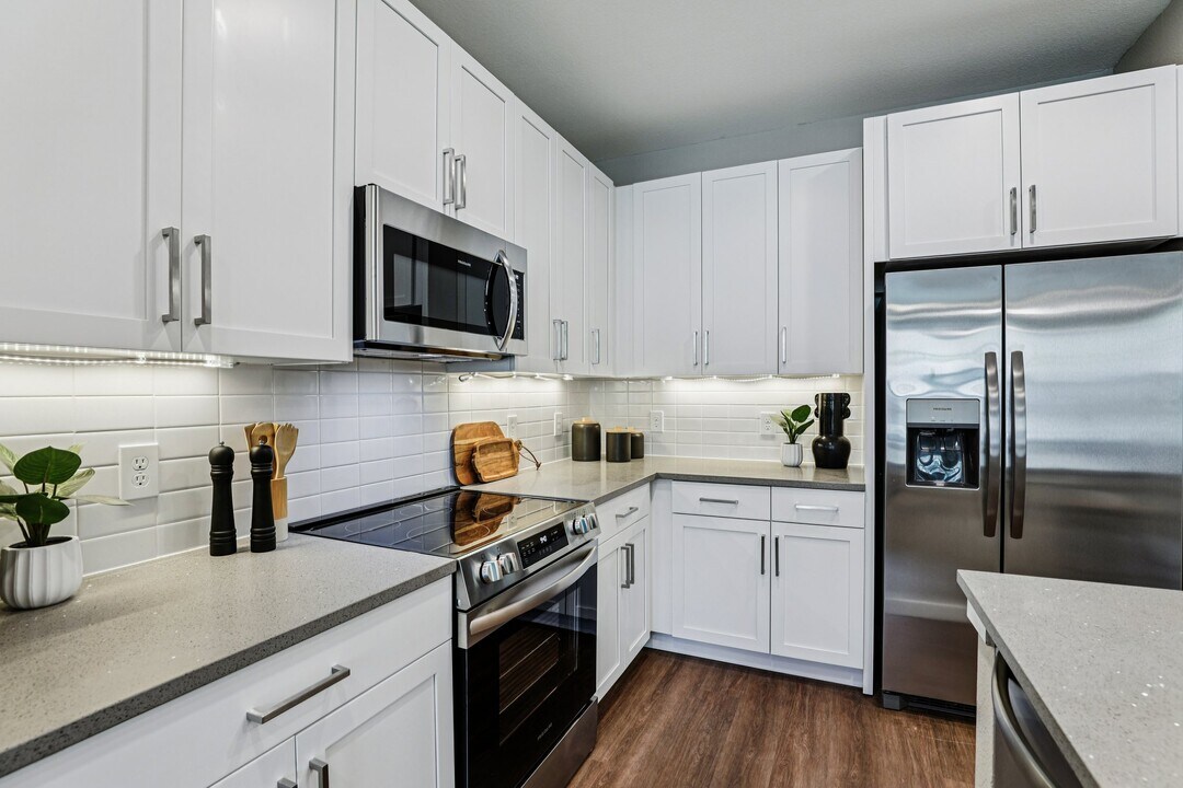 Klara Apartments in Clermont, FL - Building Photo