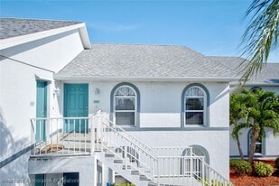 504 Chelsee Way in Lake Placid, FL - Building Photo