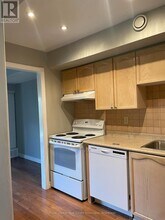 11 Wylie Cir in Halton Hills, ON - Building Photo - Building Photo