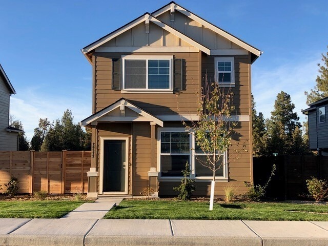 property at 20582 SE Cameron Ave