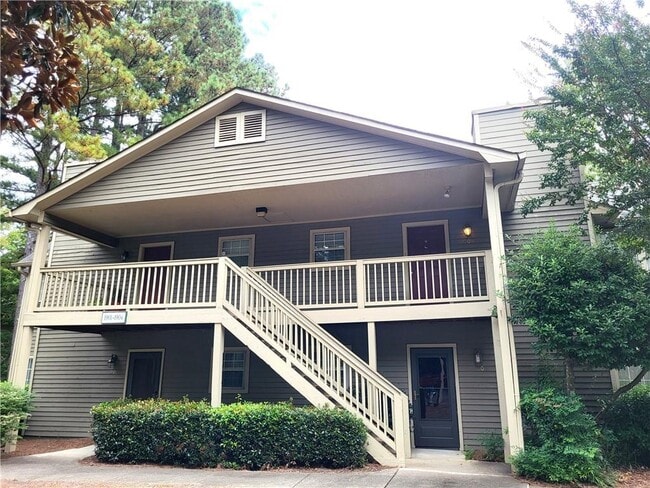1904 Country Park Dr