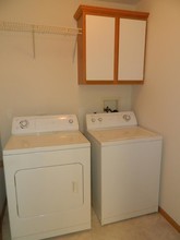 Midland Heights Apartments in Papillion, NE - Building Photo - Building Photo