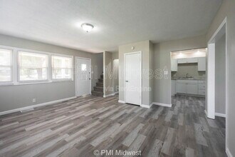 6276 Eastgate Ave in Indianapolis, IN - Foto de edificio - Building Photo