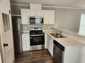 210 Bobwhite Ln in House Springs, MO - Building Photo