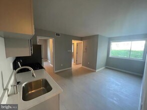 1953 19th Pl SE in Washington, DC - Building Photo - Building Photo