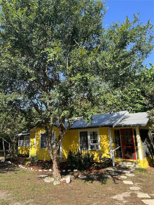 17847 County Rd 455 in Clermont, FL - Building Photo