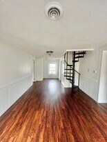 394 Main St, Unit 394B Main St in South Berwick, ME - Building Photo