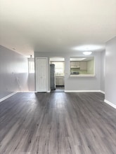 407 Spring Meadow Rd in South Windsor, CT - Building Photo - Building Photo