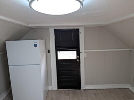 3330 Courthouse Rd in Hopewell, VA - Building Photo