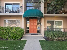 252 Shadow Mountain Dr in El Paso, TX - Building Photo