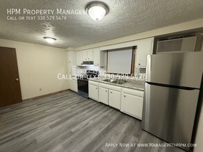 5788 Portage St NW in North Canton, OH - Building Photo - Building Photo