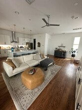 5705 Bryan Pky in Dallas, TX - Building Photo - Building Photo