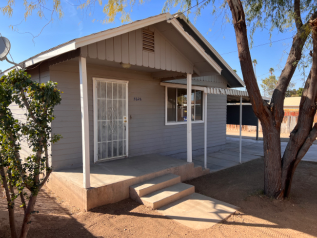 562 Fern Ave in Holtville, CA - Building Photo - Building Photo