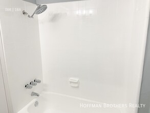 4050 W El Segundo Blvd, Unit 20 in Hawthorne, CA - Building Photo - Building Photo