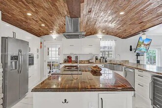 247 SW 5th St in Dania Beach, FL - Building Photo - Building Photo