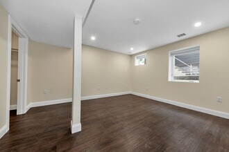 161 4th St, Unit 1 in Medford, MA - Building Photo - Building Photo