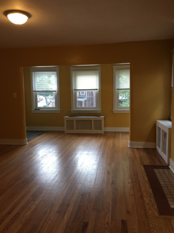 2277 Shady Ave in Pittsburgh, PA - Foto de edificio - Building Photo